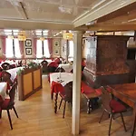 Otel Schwarzwaldgasthof Schwanen Schonach im Schwarzwald